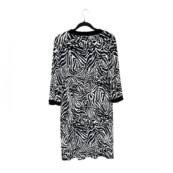 Chicos Travelers Dress Slinky Knit Size 1 Medium Black White Animal Print Vacay - Picture 4 of 5